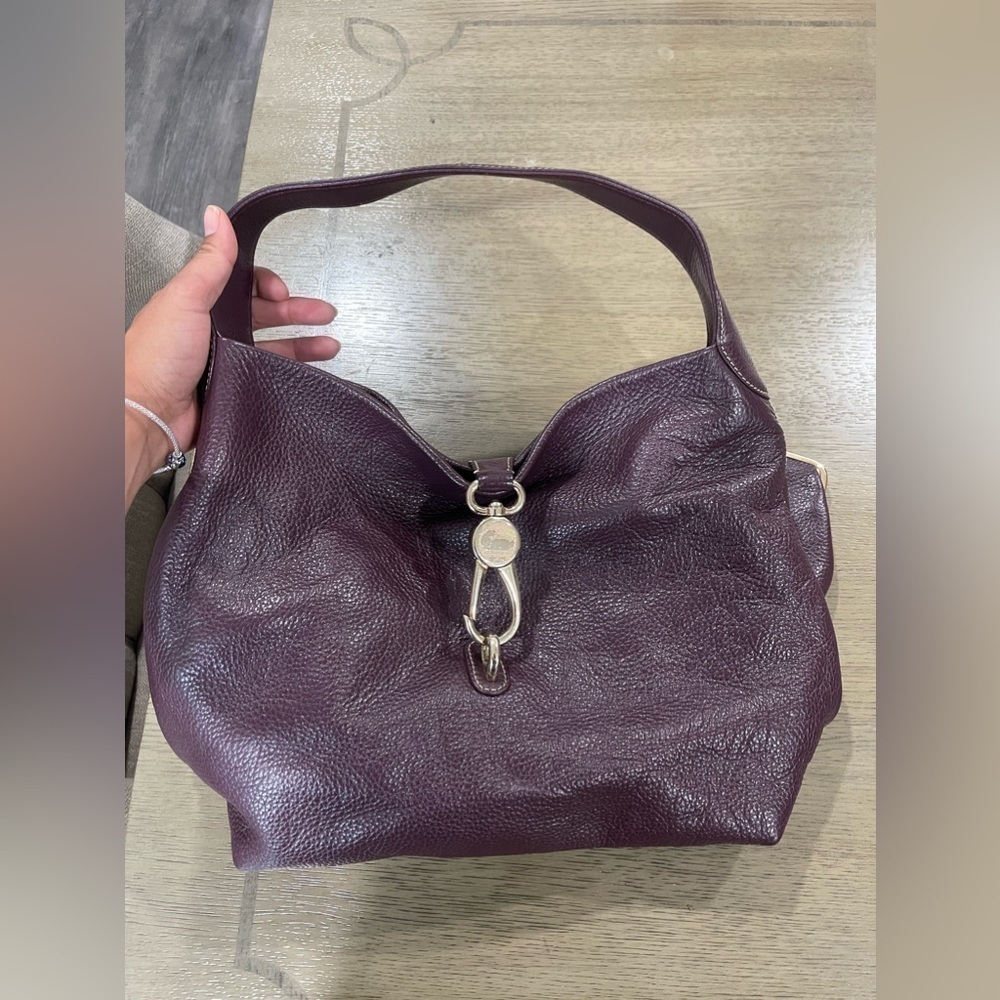Dooney & Bourke Pebble Grain Logo Lock Shoulder Bag Bordeaux - Picture 3 of 16